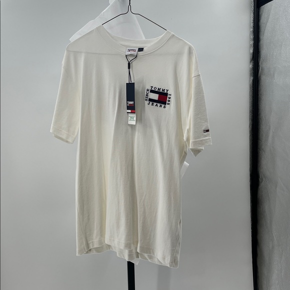 Tommy Hilfiger White Tee with Logo - Picture 1 of 4